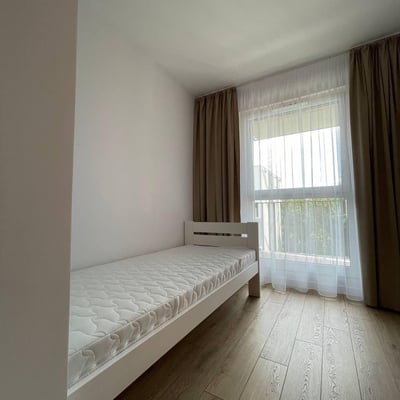 Alquiler de un moderno apartamento de 3 habitaciones, 52 m², Cracovia, Polonia